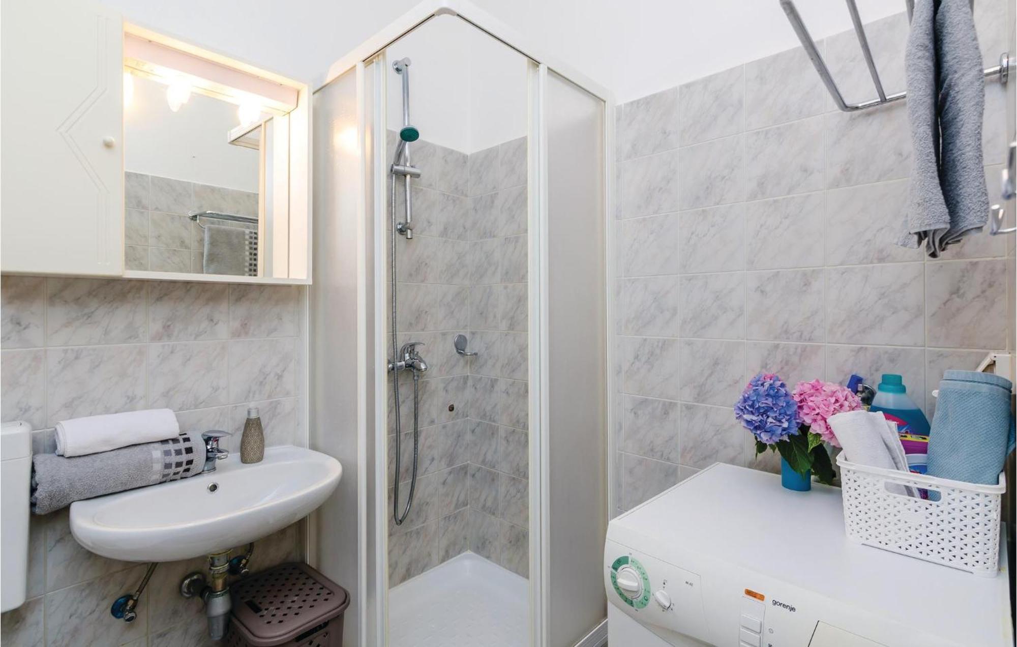 Pet Friendly Apartment In Bosanka With Kitchen Dubrovník Exteriér fotografie